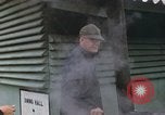 Image stérilisation pignon mess Vietnam, 1966, de la seconde 46 séquences d'archives historiques vidéo 65675064044
