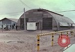 Image des images extérieures de mess Vietnam, 1966, de la seconde 15 séquences d'archives historiques vidéo 65675064045