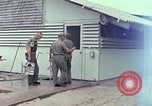 Image des images extérieures de mess Vietnam, 1966, de la seconde 16 séquences d'archives historiques vidéo 65675064045
