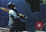 Image un caméraman de combat filme des soldats théâtre du Pacifique, 1944, de la seconde 3 séquences d'archives historiques vidéo 65675064076