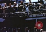 Image un caméraman de combat filme des soldats théâtre du Pacifique, 1944, de la seconde 7 séquences d'archives historiques vidéo 65675064076