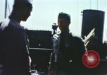 Image un caméraman de combat filme des soldats théâtre du Pacifique, 1944, de la seconde 15 séquences d'archives historiques vidéo 65675064076