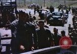 Image un caméraman de combat filme des soldats théâtre du Pacifique, 1944, de la seconde 26 séquences d'archives historiques vidéo 65675064076