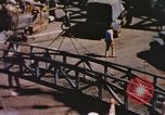 Image un caméraman de combat filme des soldats théâtre du Pacifique, 1944, de la seconde 37 séquences d'archives historiques vidéo 65675064076