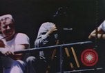 Image un caméraman de combat filme des soldats théâtre du Pacifique, 1944, de la seconde 41 séquences d'archives historiques vidéo 65675064076