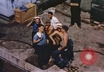 Image un caméraman de combat filme des soldats théâtre du Pacifique, 1944, de la seconde 47 séquences d'archives historiques vidéo 65675064076