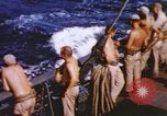 Immagine di Cameraman marino a bordo della nave Teatro pacifico, 1944, secondo 1 filmato di repertorio 65675064077