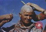 Image cérémonie de rasage de la tête de Neptune théâtre du Pacifique, 1944, de la seconde 13 séquences d'archives historiques vidéo 65675064078