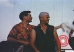 Image cérémonie de rasage de la tête de Neptune théâtre du Pacifique, 1944, de la seconde 19 séquences d'archives historiques vidéo 65675064078