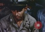 Image opérateurs de caméra sur un navire de la marine américaine théâtre du Pacifique, 1944, de la seconde 25 séquences d'archives historiques vidéo 65675064079