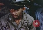 Image opérateurs de caméra sur un navire de la marine américaine théâtre du Pacifique, 1944, de la seconde 26 séquences d'archives historiques vidéo 65675064079