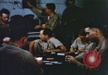 Image opérateurs de caméra sur un navire de la marine américaine théâtre du Pacifique, 1944, de la seconde 49 séquences d'archives historiques vidéo 65675064079