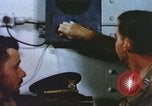 Image opérateurs de caméra sur un navire de la marine américaine théâtre du Pacifique, 1944, de la seconde 51 séquences d'archives historiques vidéo 65675064079