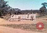 Image Les Marines américains s'entraînent sur un parcours d'assaut sous le feu ennemi Australie, 1943, de la seconde 54 séquences d'archives historiques vidéo 65675064080