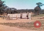 Image Les Marines américains s'entraînent sur un parcours d'assaut sous le feu ennemi Australie, 1943, de la seconde 57 séquences d'archives historiques vidéo 65675064080
