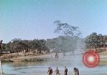 Image 1re US Marine Camp de formation de la Division Australie, 1943, de la seconde 9 séquences d'archives historiques vidéo 65675064082