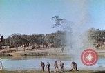 Image 1re US Marine Camp de formation de la Division Australie, 1943, de la seconde 15 séquences d'archives historiques vidéo 65675064082