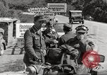 Standbild Geoffrey Keyes Italien, 1945, aus Sekunde 29 historischem Filmmaterial Videoclip 65675064097