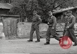 Standbild Geoffrey Keyes Italien, 1945, aus Sekunde 46 historischem Filmmaterial Videoclip 65675064097