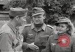 Standbild Geoffrey Keyes Italien, 1945, aus Sekunde 54 historischem Filmmaterial Videoclip 65675064097