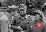 Standbild Geoffrey Keyes Italien, 1945, aus Sekunde 55 historischem Filmmaterial Videoclip 65675064097