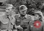 Standbild Geoffrey Keyes Italien, 1945, aus Sekunde 59 historischem Filmmaterial Videoclip 65675064097
