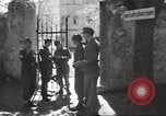 Standbild USA Soldaten Italien, 1945, aus Sekunde 23 historischem Filmmaterial Videoclip 65675064098