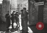 Standbild USA Soldaten Italien, 1945, aus Sekunde 24 historischem Filmmaterial Videoclip 65675064098