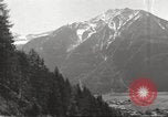 Standbild USA Soldaten Italien, 1945, aus Sekunde 48 historischem Filmmaterial Videoclip 65675064098