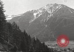 Standbild USA Soldaten Italien, 1945, aus Sekunde 49 historischem Filmmaterial Videoclip 65675064098