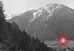 Standbild USA Soldaten Italien, 1945, aus Sekunde 59 historischem Filmmaterial Videoclip 65675064098