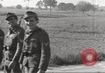 Standbild erfassten deutschen Soldaten Turin Italien, 1945, aus Sekunde 54 historischem Filmmaterial Videoclip 65675064099