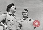 Standbild jugoslawischen und griechische Flüchtlinge Ägypten, 1945, aus Sekunde 29 historischem Filmmaterial Videoclip 65675064105