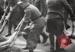 Image le camp de concentration de Bergen-Belsen Allemagne, 1945, de la seconde 12 séquences d'archives historiques vidéo 65675064130