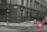 Standbild Arzt Chaineizmann London England Vereinigtes Königreich, 1944, aus Sekunde 4 historischem Filmmaterial Videoclip 65675064200