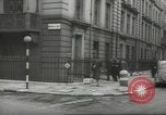 Standbild Arzt Chaineizmann London England Vereinigtes Königreich, 1944, aus Sekunde 10 historischem Filmmaterial Videoclip 65675064200