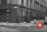 Standbild Arzt Chaineizmann London England Vereinigtes Königreich, 1944, aus Sekunde 12 historischem Filmmaterial Videoclip 65675064200