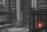 Standbild Arzt Chaineizmann London England Vereinigtes Königreich, 1944, aus Sekunde 21 historischem Filmmaterial Videoclip 65675064200