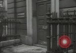 Standbild Arzt Chaineizmann London England Vereinigtes Königreich, 1944, aus Sekunde 22 historischem Filmmaterial Videoclip 65675064200