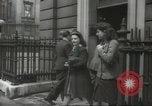 Standbild Arzt Chaineizmann London England Vereinigtes Königreich, 1944, aus Sekunde 35 historischem Filmmaterial Videoclip 65675064200