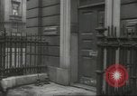 Standbild Arzt Chaineizmann London England Vereinigtes Königreich, 1944, aus Sekunde 40 historischem Filmmaterial Videoclip 65675064200