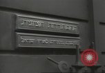 Standbild Arzt Chaineizmann London England Vereinigtes Königreich, 1944, aus Sekunde 43 historischem Filmmaterial Videoclip 65675064200