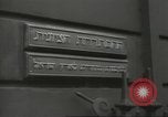 Standbild Arzt Chaineizmann London England Vereinigtes Königreich, 1944, aus Sekunde 48 historischem Filmmaterial Videoclip 65675064200