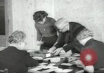 Standbild das Internationale Rote Kreuz Genf Schweiz, 1939, aus Sekunde 56 historischem Filmmaterial Videoclip 65675064210