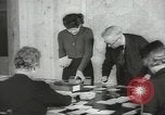 Standbild das Internationale Rote Kreuz Genf Schweiz, 1939, aus Sekunde 60 historischem Filmmaterial Videoclip 65675064210