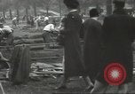 Immagine di Lavoratori trincea di scavo Londra Inghilterra Regno Unito, 1938, secondo 6 filmato di repertorio 65675064221