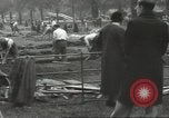 Immagine di Lavoratori trincea di scavo Londra Inghilterra Regno Unito, 1938, secondo 11 filmato di repertorio 65675064221