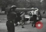Immagine di Lavoratori trincea di scavo Londra Inghilterra Regno Unito, 1938, secondo 40 filmato di repertorio 65675064221