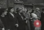 Standbild Kinder evakuiert London England Vereinigtes Königreich, 1939, aus Sekunde 22 historischem Filmmaterial Videoclip 65675064222