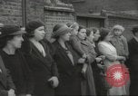 Standbild Kinder evakuiert London England Vereinigtes Königreich, 1939, aus Sekunde 25 historischem Filmmaterial Videoclip 65675064222